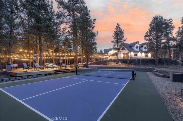 Exterior, Tennis Courts
