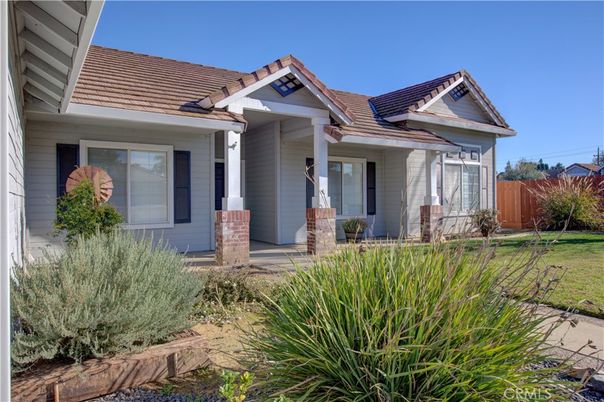 Exterior, Facade, American Craftsman