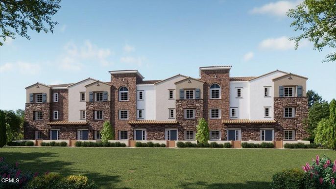 Backyard, Exterior, Facade, Brick Facade, Rowhouse