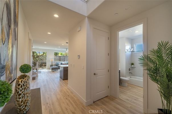 Bathroom, Interior, Recessed Lighting, Wood Texture Flooring