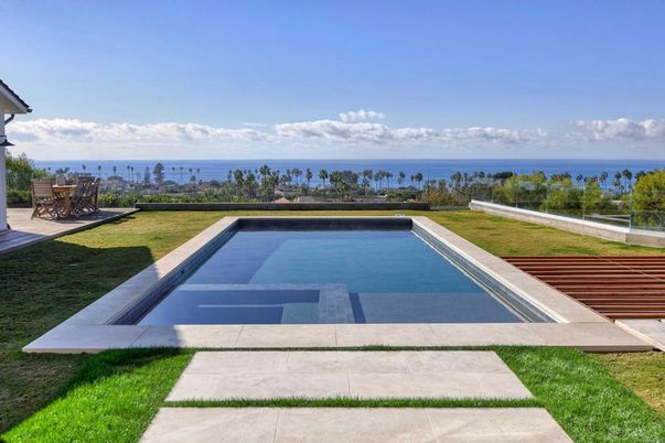 Exterior, Pool, Water