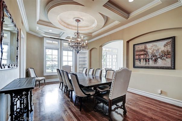 Chandelier, Dining room, Interior, Recessed Lighting, Wood Texture Flooring