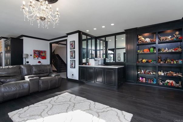 Chandelier, Interior, Recessed Lighting, Wood Texture Flooring