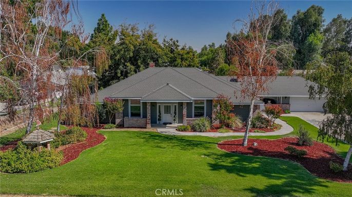 Attached, Backyard, Exterior, Facade, Ranch