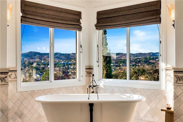 Bathroom, Free Standing Baths, Interior