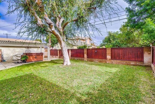 Backyard, Exterior, Hot Tub