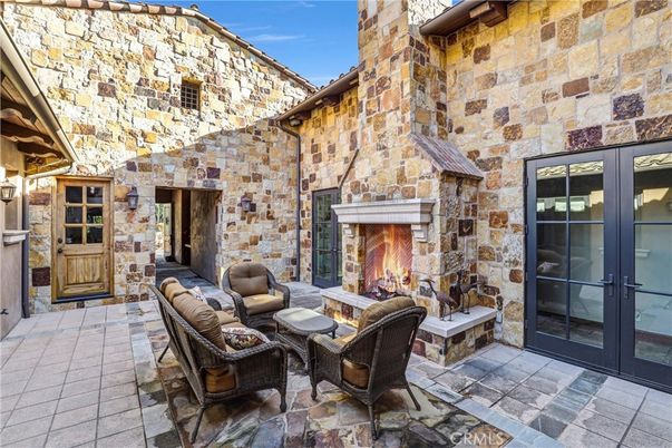 Exterior, Fireplace