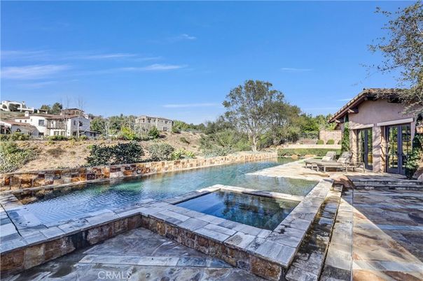 Exterior, Pool, Water