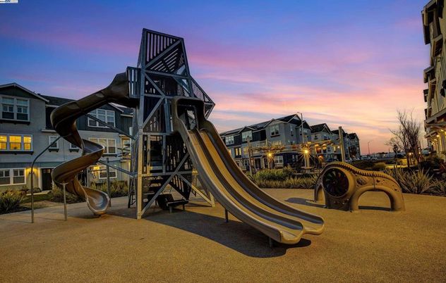 Backyard, Exterior, Playground