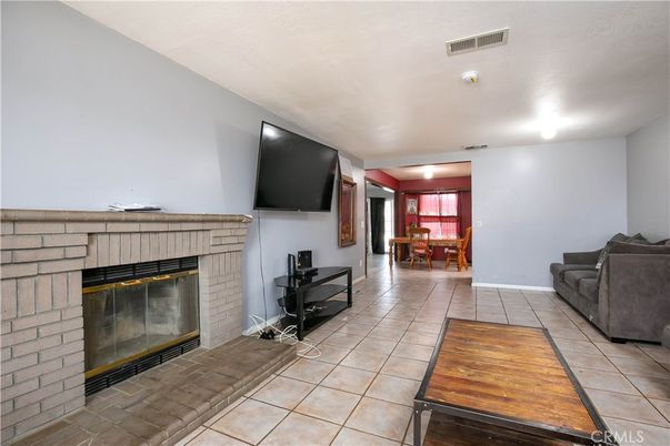 Dining room, Fireplace, Interior