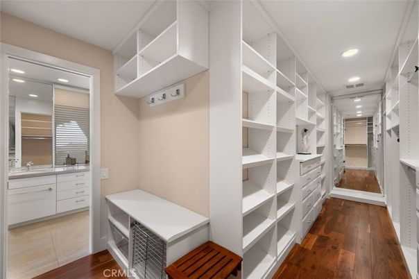 Interior, Recessed Lighting, Walk-in Closets, Wood Texture Flooring