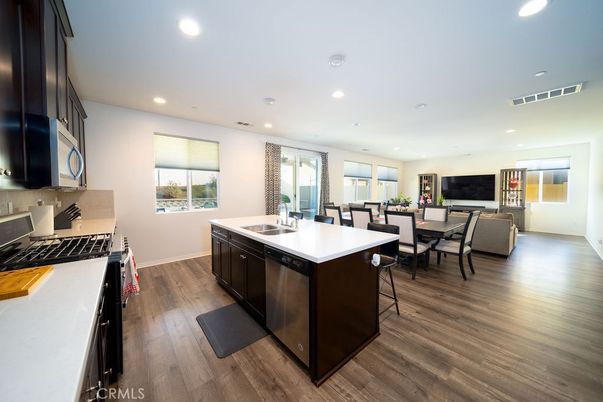 Dining room, Interior, Kitchen, Recessed Lighting, Wood Texture Flooring