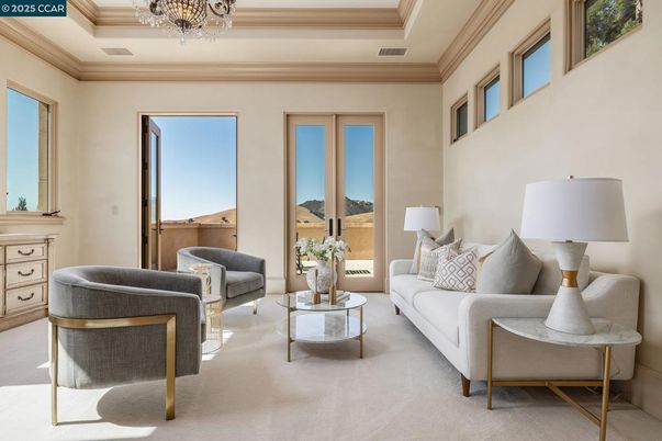 Chandelier, Interior, Living room