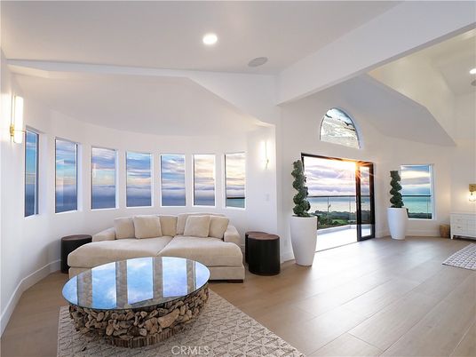 Interior, Living room, Recessed Lighting, Water, Wood Texture Flooring