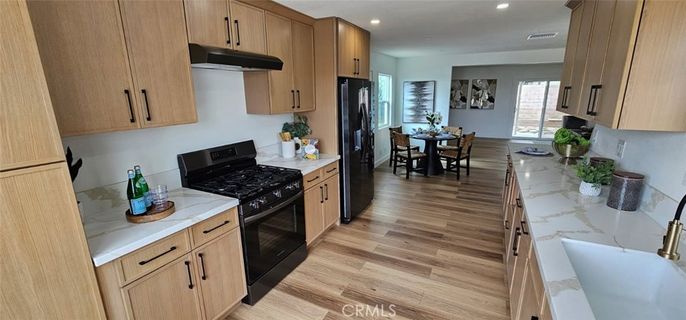 Dining room, Interior, Kitchen, Recessed Lighting, Wood Texture Flooring