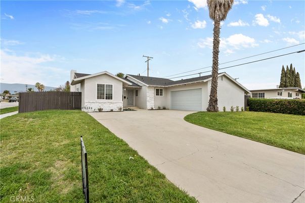 Attached, Backyard, Exterior, Facade, Ranch