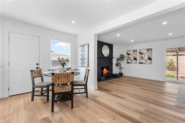 Dining room, Fireplace, Interior, Recessed Lighting, Wood Texture Flooring