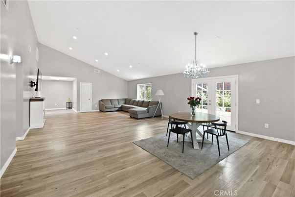 Chandelier, Dining room, Interior, Living room, Recessed Lighting, Wood Texture Flooring