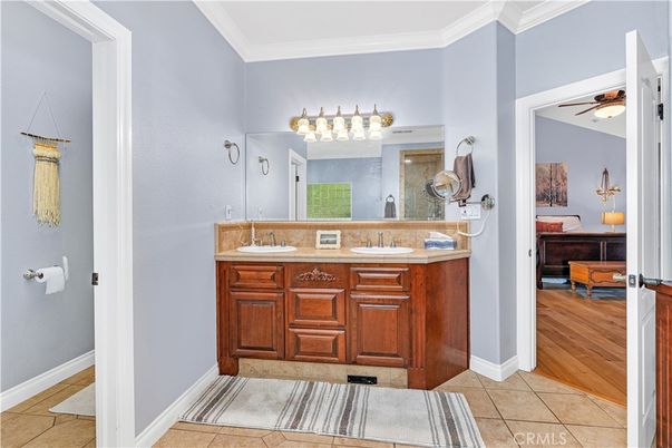 Bathroom, Dual Sink Vanities, Interior, Wood Texture Flooring