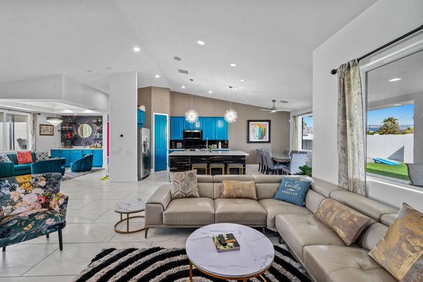 Dining room, Interior, Kitchen, Living room, Pendant Lights, Recessed Lighting, Stainless Steel Appliances