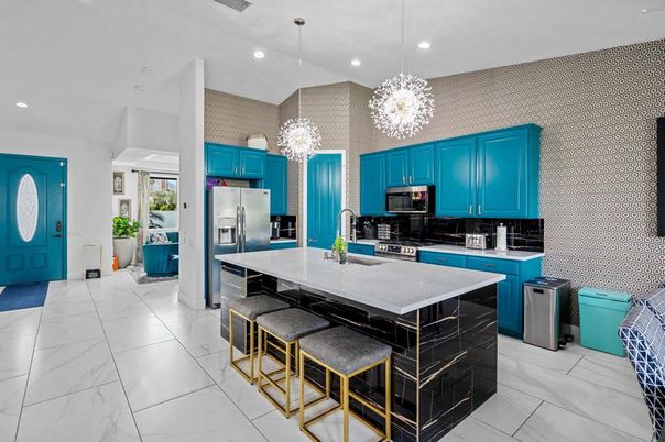 Chandelier, Interior, Kitchen, Marble, Pendant Lights, Recessed Lighting, Stainless Steel Appliances