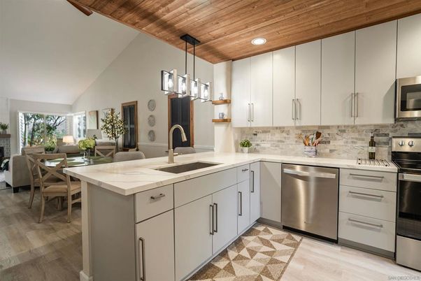 Dining room, Interior, Kitchen, Pendant Lights, Recessed Lighting, Stainless Steel Appliances, Wooden Ceilings, Wood Texture Flooring
