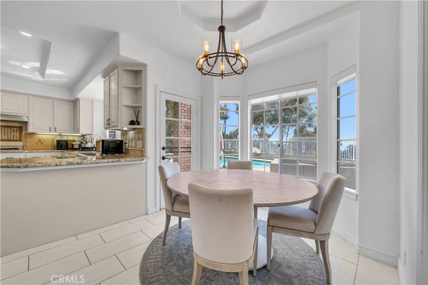 Chandelier, Dining room, Interior, Kitchen, Recessed Lighting