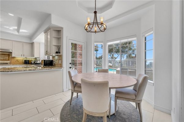 Chandelier, Dining room, Interior, Kitchen, Recessed Lighting