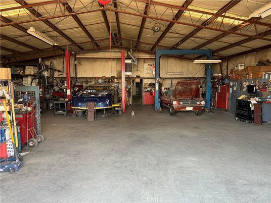Garage, Interior