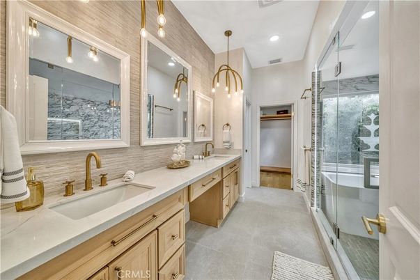 Bathroom, Dual Sink Vanities, Glass Shower, Interior, Pendant Lights, Recessed Lighting