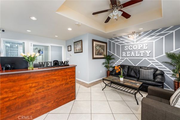 Fireplace, Interior, Living room, Recessed Lighting