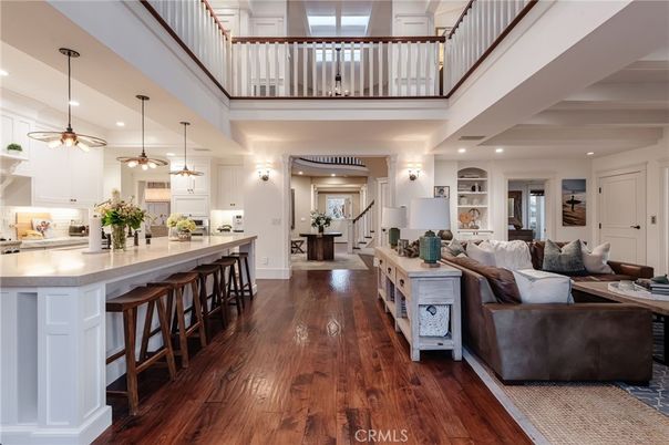 Interior, Kitchen, Living room, Pendant Lights, Recessed Lighting, Wood Texture Flooring