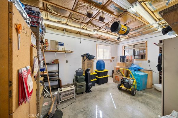 Garage, Interior