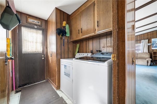 Interior, Washer, Wooden Walls