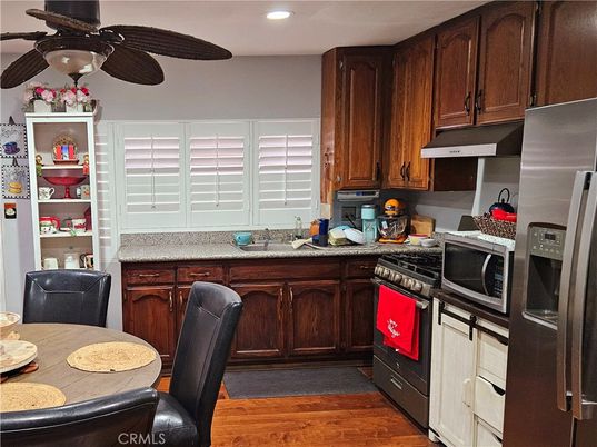 Dining room, Interior, Kitchen, Recessed Lighting, Wood Texture Flooring