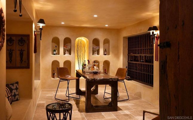 Dining room, Interior, Recessed Lighting