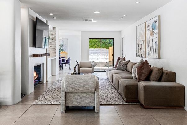 Fireplace, Interior, Living room, Recessed Lighting