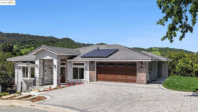 Attached, Exterior, Facade, Solar Panels, Ranch