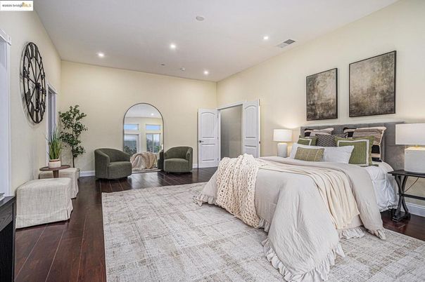 Bedroom, Interior, Recessed Lighting, Wood Texture Flooring