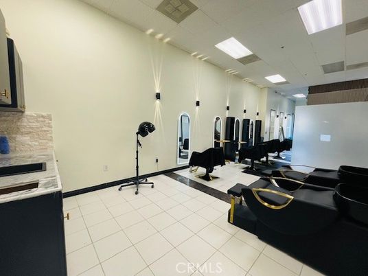 Fitness Equipment, Interior, Recessed Lighting