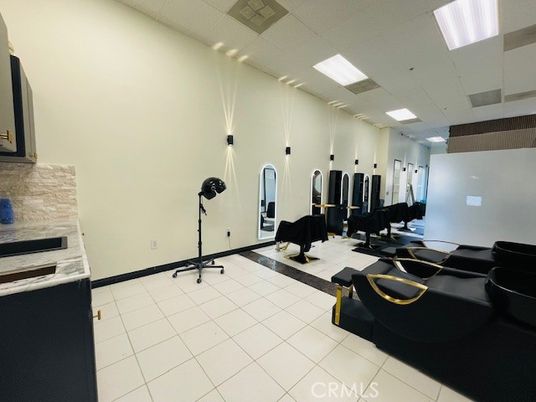 Fitness Equipment, Interior, Recessed Lighting
