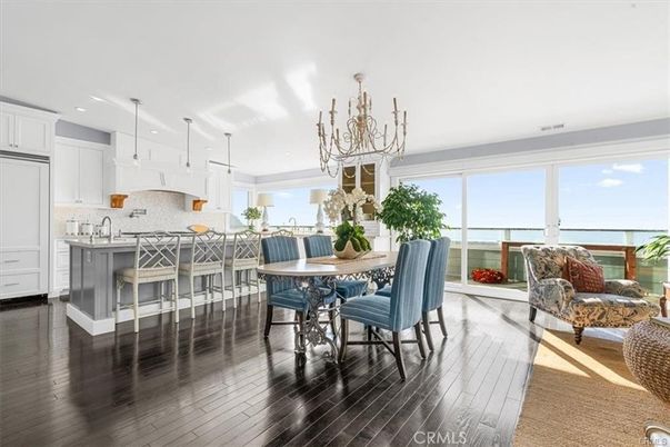 Chandelier, Dining room, Interior, Kitchen, Pendant Lights, Recessed Lighting, Water, Wood Texture Flooring