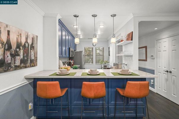 Interior, Kitchen, Pendant Lights, Recessed Lighting, Wood Texture Flooring