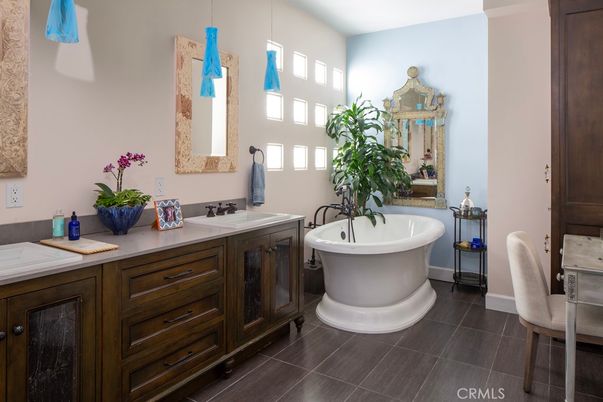 Bathroom, Dual Sink Vanities, Free Standing Baths, Interior, Pendant Lights