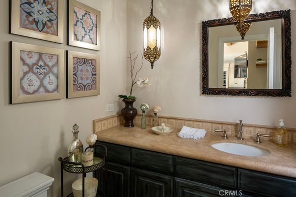 Bathroom, Dual Sink Vanities, Interior, Pendant Lights