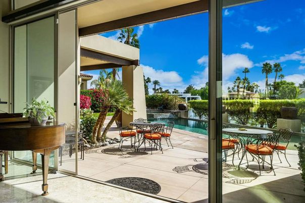 Exterior, Pool, Water