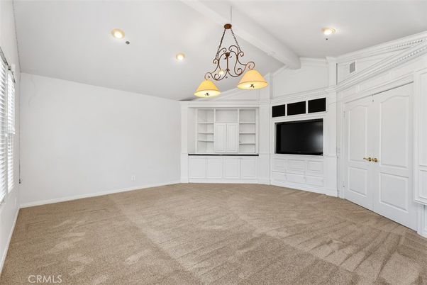 Empty room, Interior, Pendant Lights, Recessed Lighting