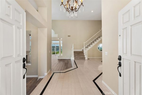 Chandelier, Interior, Recessed Lighting, Wood Texture Flooring