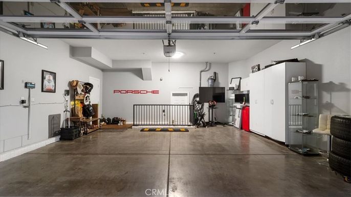 Fitness Equipment, Garage, Interior