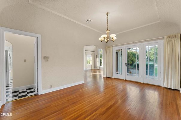Chandelier, Empty room, Interior, Wood Texture Flooring